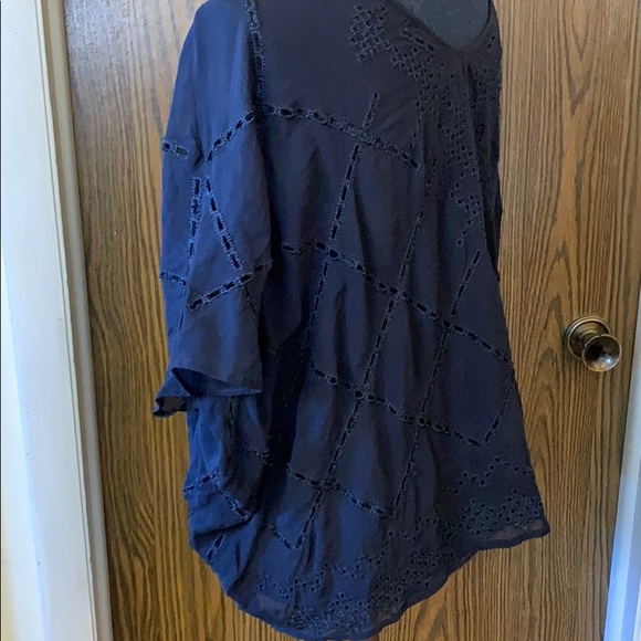 Club Monaco blouse, navy blue, beautiful look - Picture 3 of 7